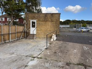 Photo 15- click for photo gallery